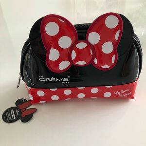 The Crème Shop Minnie Mouse New Dome Travel Bag